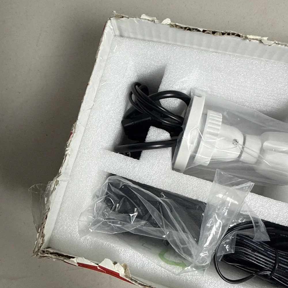 Honeywell IPCAM-WOC1 1080p Wi-Fi Bullet Camera White Open Box Some Cosmetic Wear